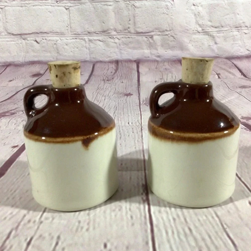Vintage Desert of Maine Souvenir Ceramic Salt and Pepper Shakers